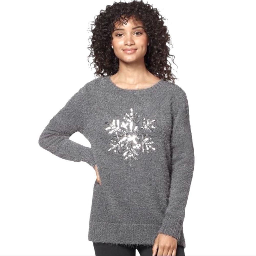 ** Avon Grey Eyelash Knit Snowflake Sequin Appliqué Crewneck Sweater Size M